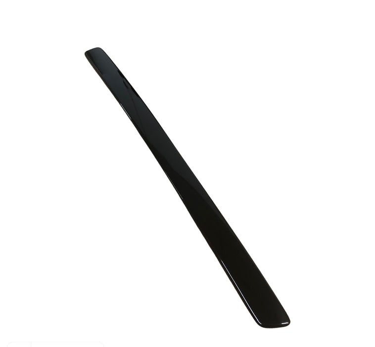 Pre facelift bonnet lip